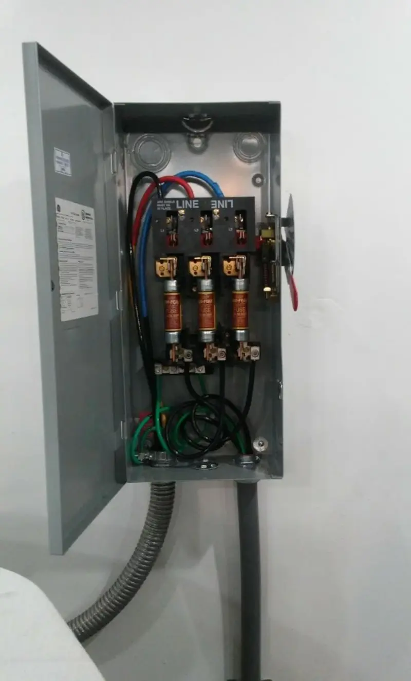 Three-phase disconnect switch installed for Electrical Wiring & Rewiring in Fillmore
